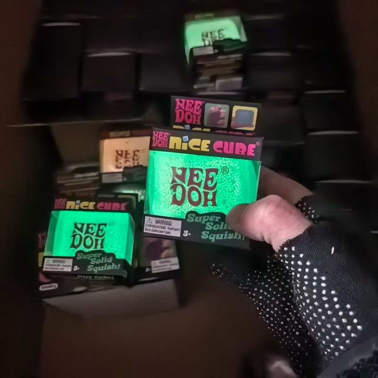 NEEDOH Maltose Glow in the Dar - Fidget Cube Original review and price